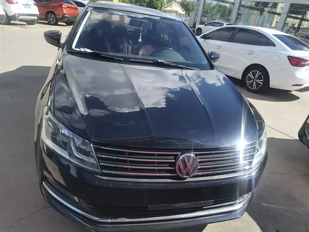 VOLKSWAGEN LAVIDA 2017