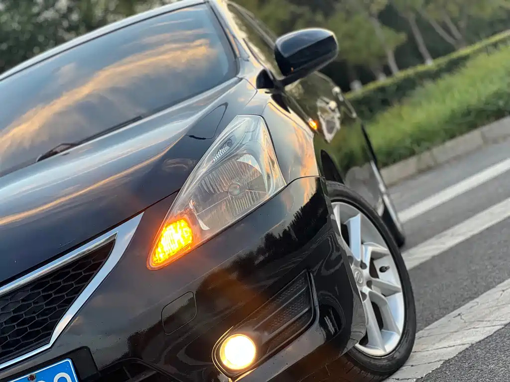 NISSAN TIIDA TIIDA 2011