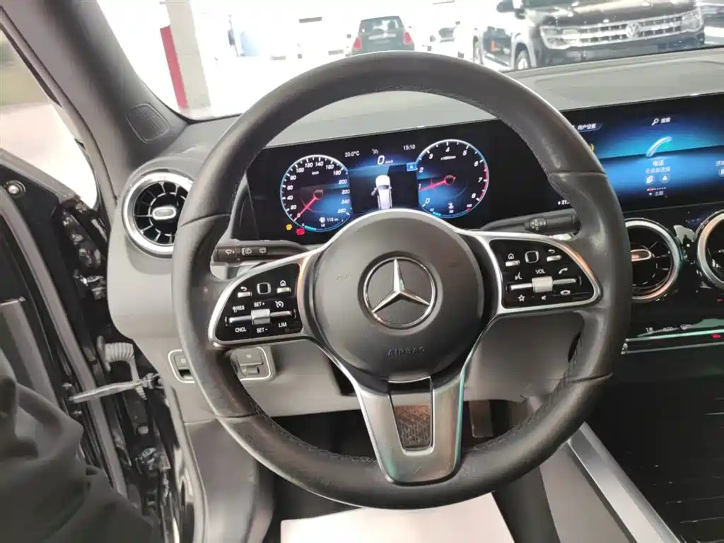 MERCEDES BENZ GLB 2022
