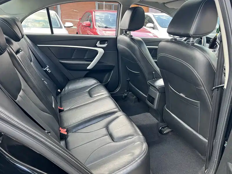 GEELY AUTO EMGRAND 2016