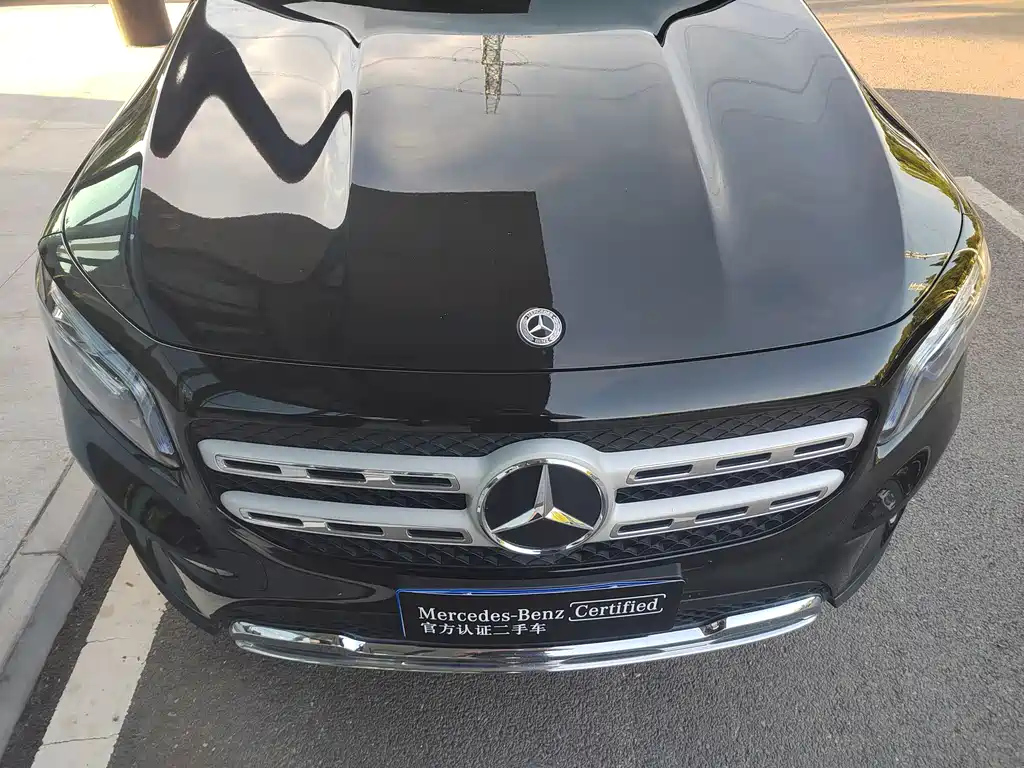 MERCEDES BENZ GLB 2023