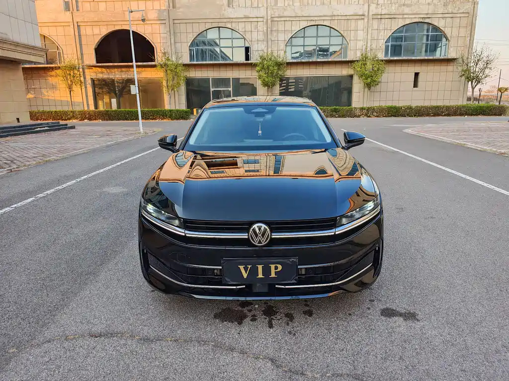 VOLKSWAGEN MAGOTAN 2024