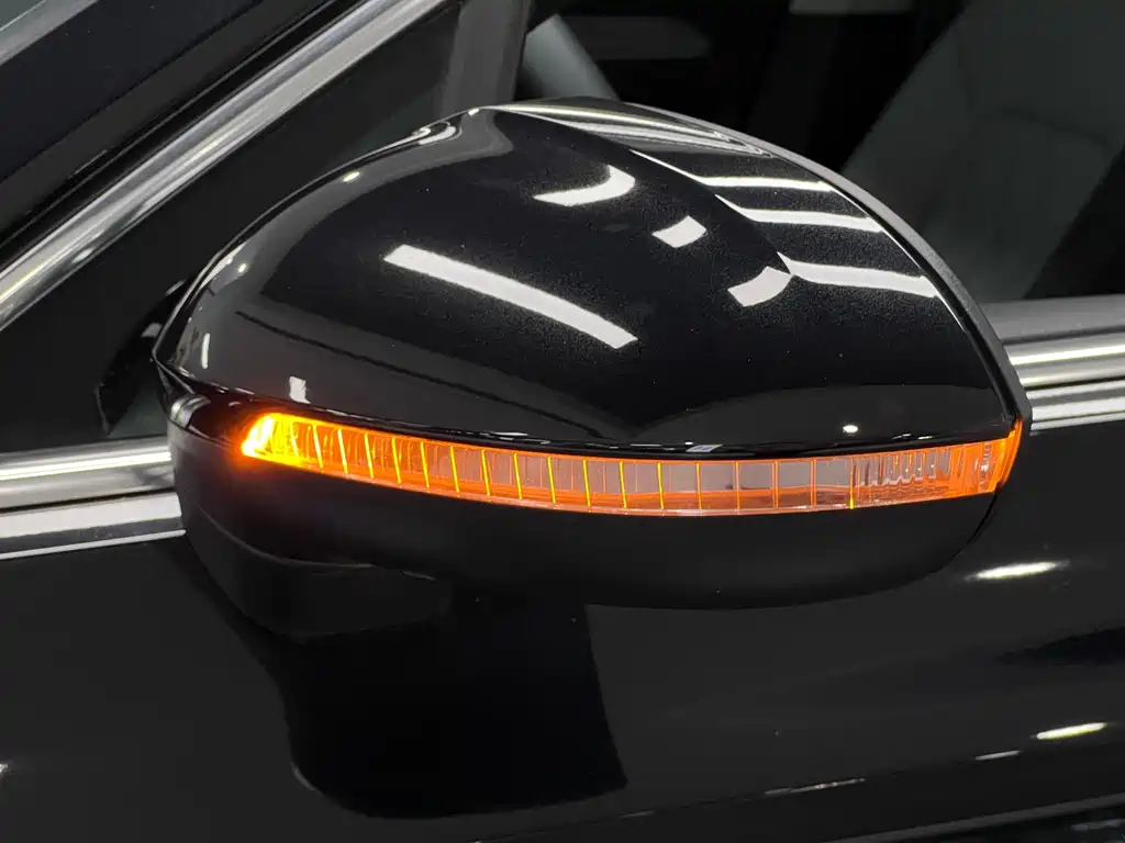 VOLKSWAGEN MAGOTAN 2023
