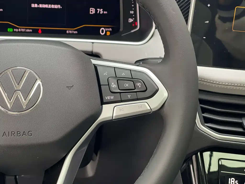 VOLKSWAGEN TAYRON 2025