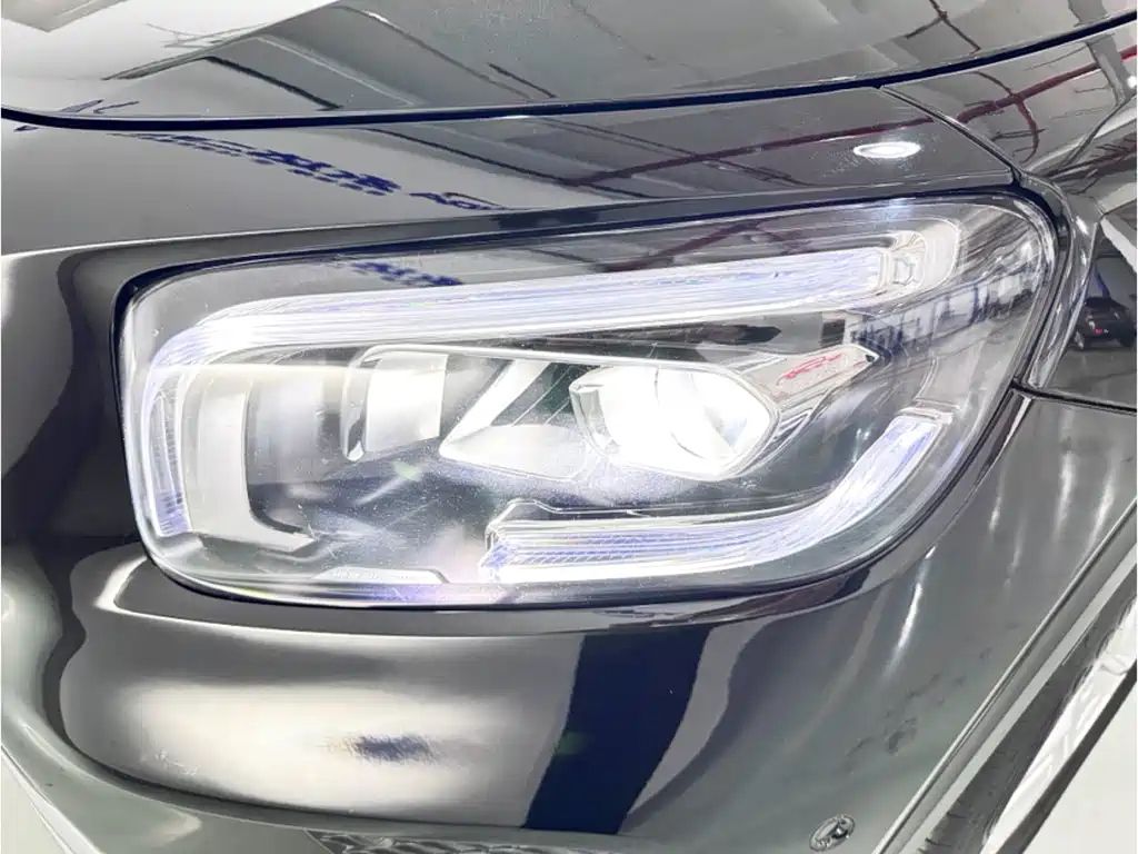 MERCEDES BENZ GLB 2023