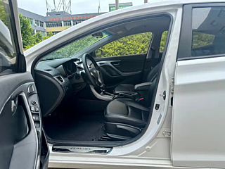 HYUNDAI ELANTRA  2015 YEAR 1.6L AUTOMATIC FASHION 2015