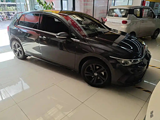 VOLKSWAGEN GOLF 2022