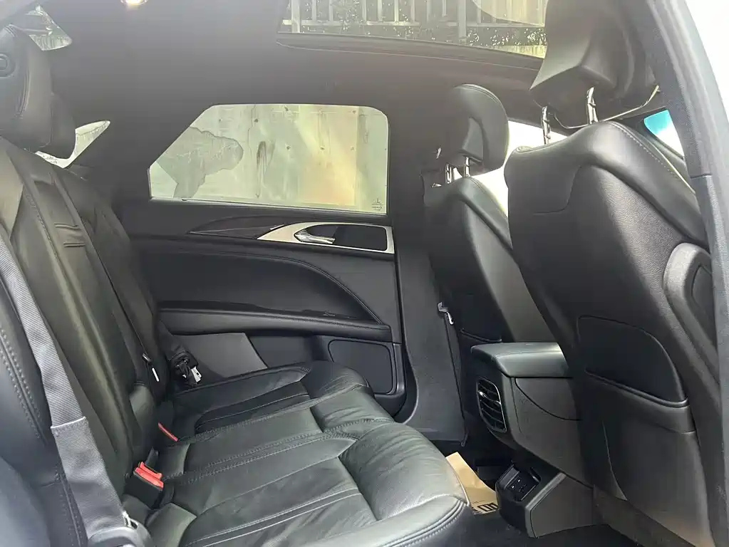 LINCOLN MKZ 2017