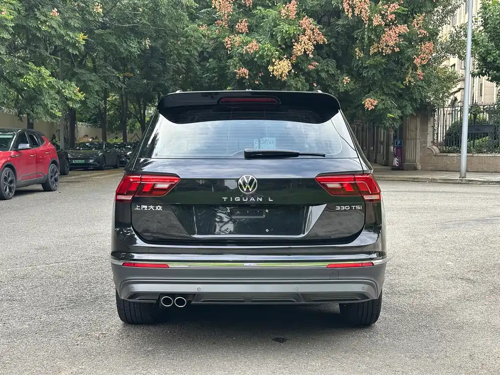 VOLKSWAGEN TIGUAN L 2021