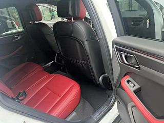 PORSCHE MACAN  2025 YEAR MACAN 2.0T  EDITION 2025