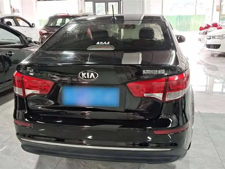 KIA K2 2015