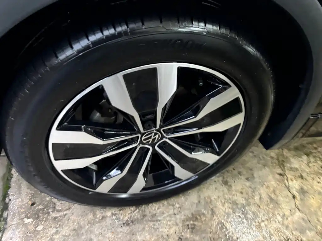 VOLKSWAGEN TIGUAN L 2022