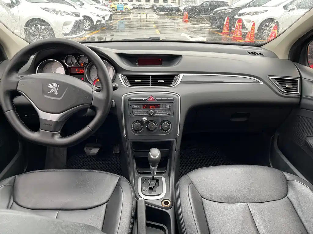 PEUGEOT 308 2014