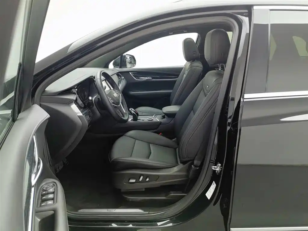 CADILLAC XT5 2022