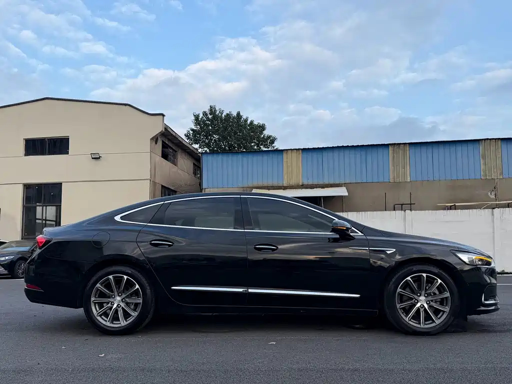BUICK LACROSSE 2020