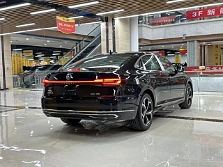 VOLKSWAGEN PASSAT 2025