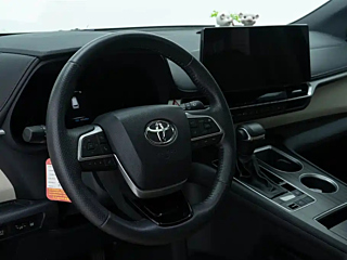 TOYOTA GRANVIA  2023 YEAR 2.5L HYBRID VIP EDITION 2023