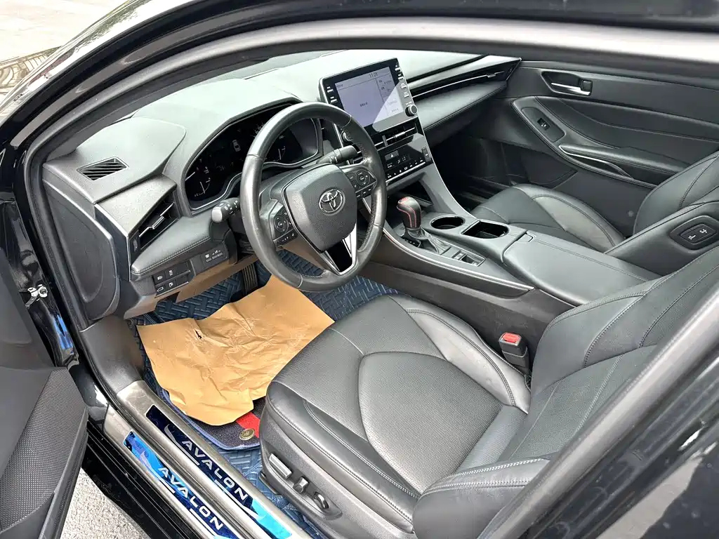 TOYOTA AVALON 2022