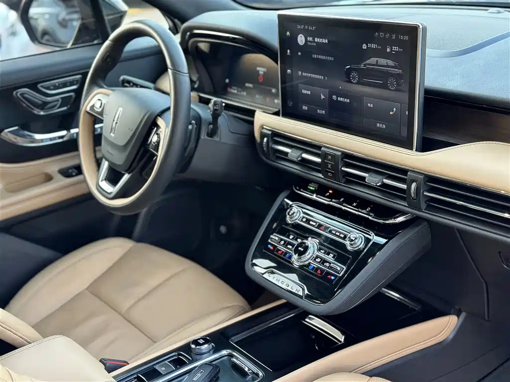 LINCOLN ADVENTURER 2021