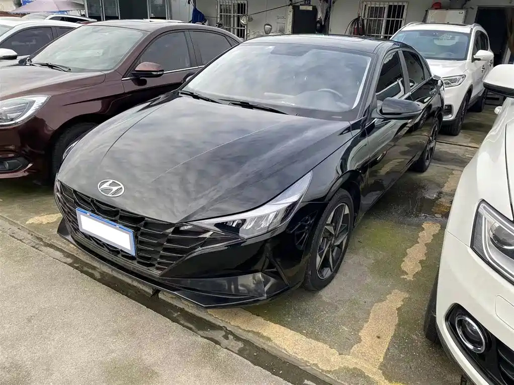 HYUNDAI ELANTRA 2022