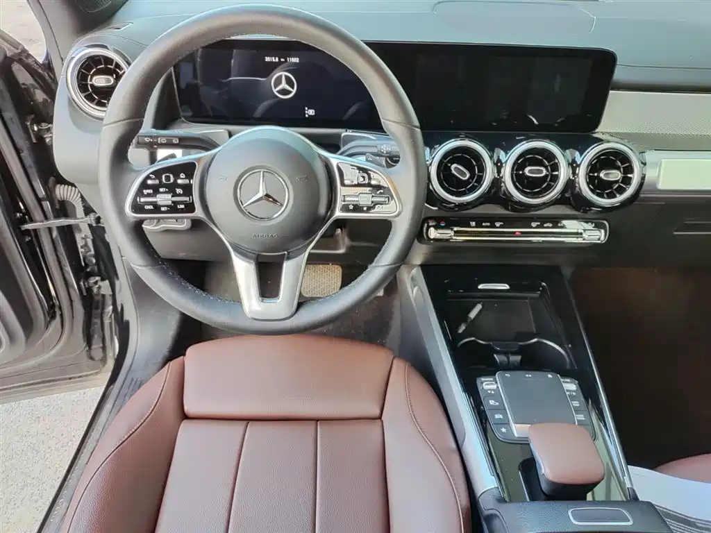 MERCEDES BENZ GLB 2022