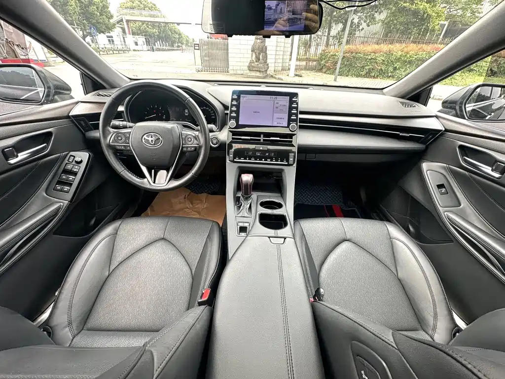 TOYOTA AVALON 2022