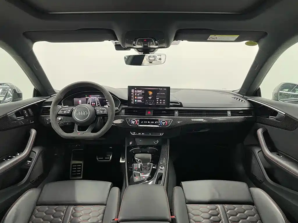 AUDI A5 2024
