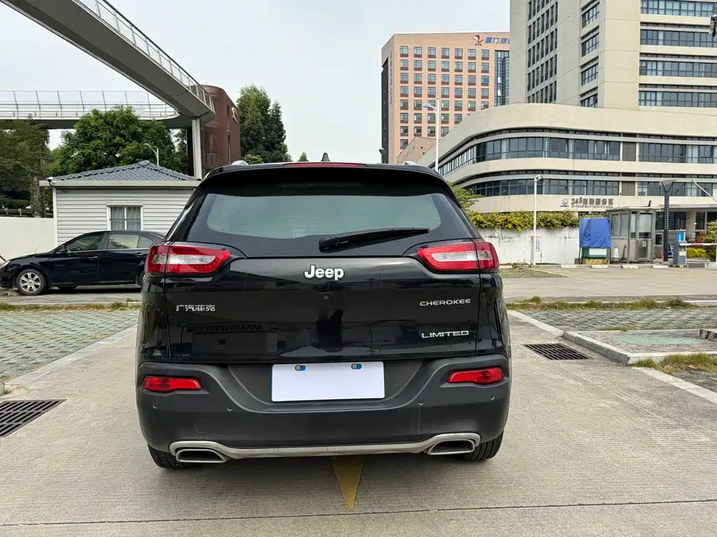 JEEP CHEROKEE 2019