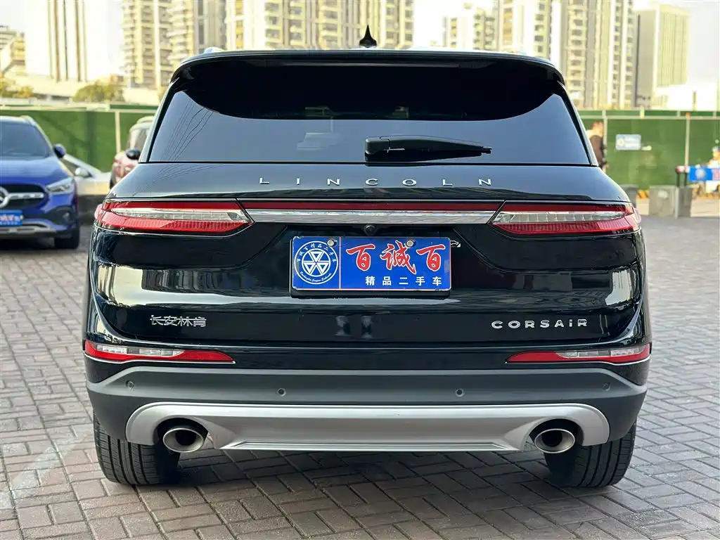 LINCOLN ADVENTURER 2021