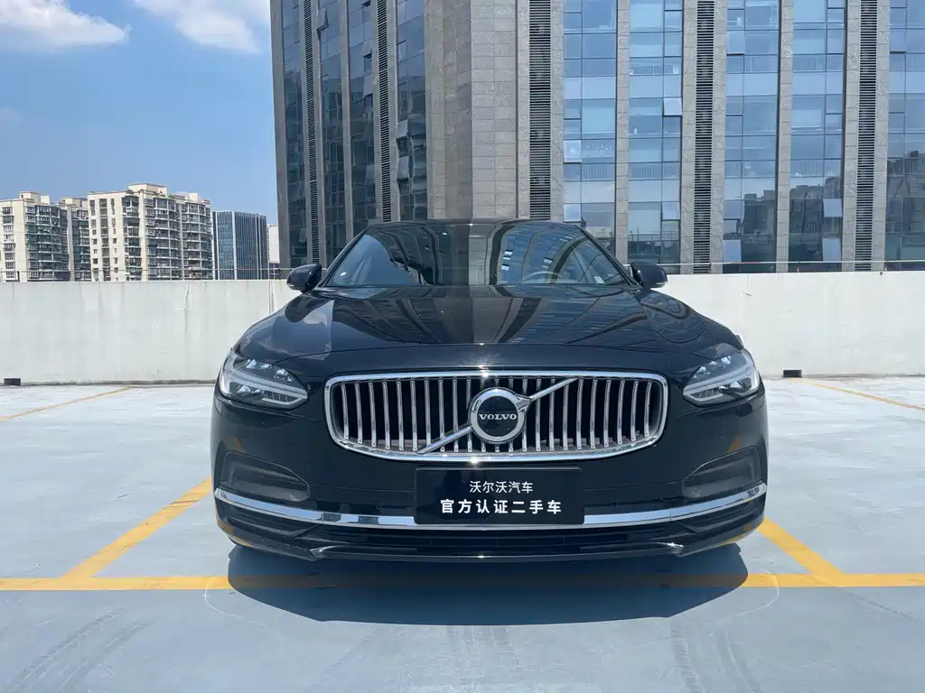 VOLVO S90 2022