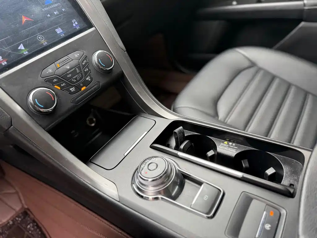 FORD MONDEO 2018