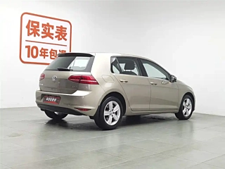 VOLKSWAGEN GOLF  2016