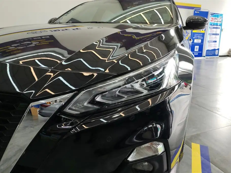 NISSAN TEANA 2021