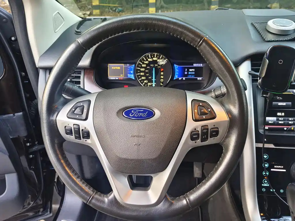FORD EDGE IMPORT 2012