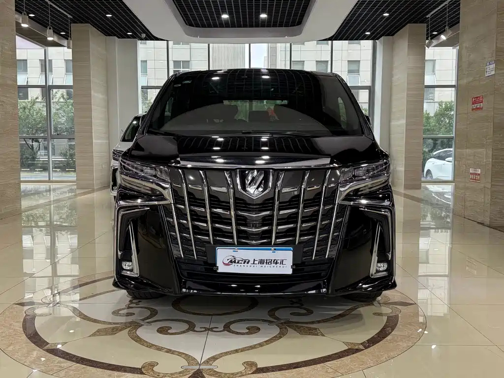 TOYOTA ALPHARD 2018