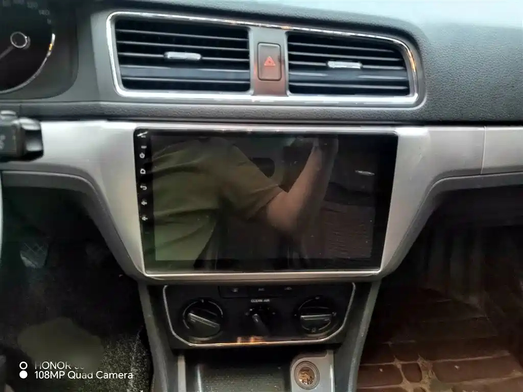 VOLKSWAGEN LAVIDA 2015