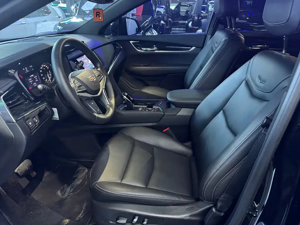 CADILLAC XT5 2023