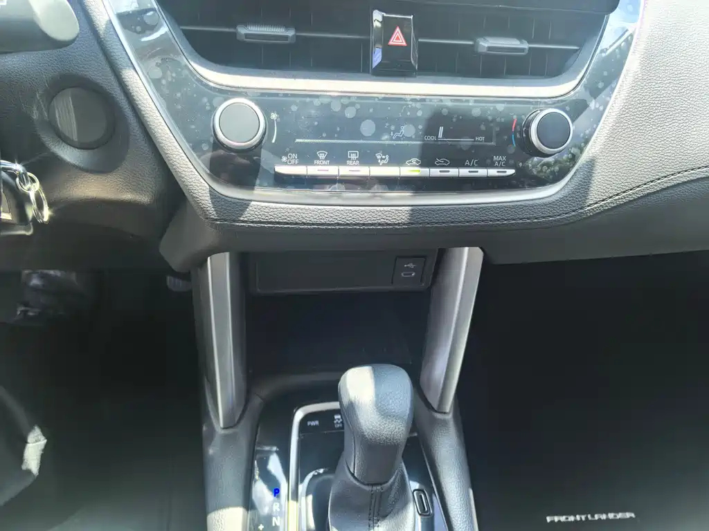 TOYOTA FRONTLANDER 2024