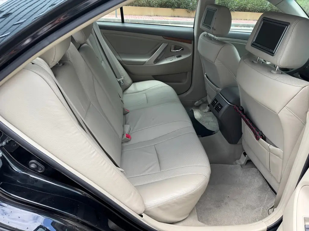TOYOTA CAMRY 2011