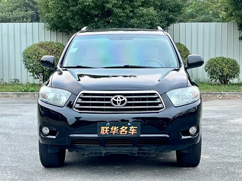 TOYOTA HIGHLANDER 2011