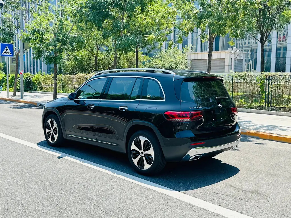 MERCEDES BENZ GLB 2022