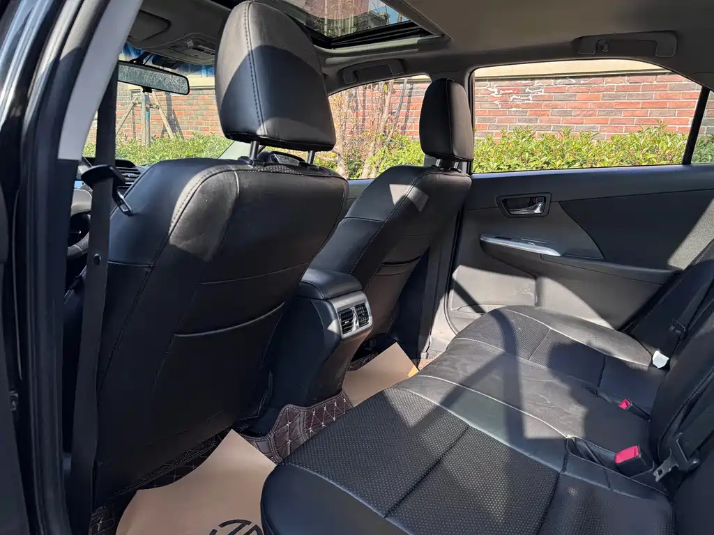TOYOTA CAMRY 2012