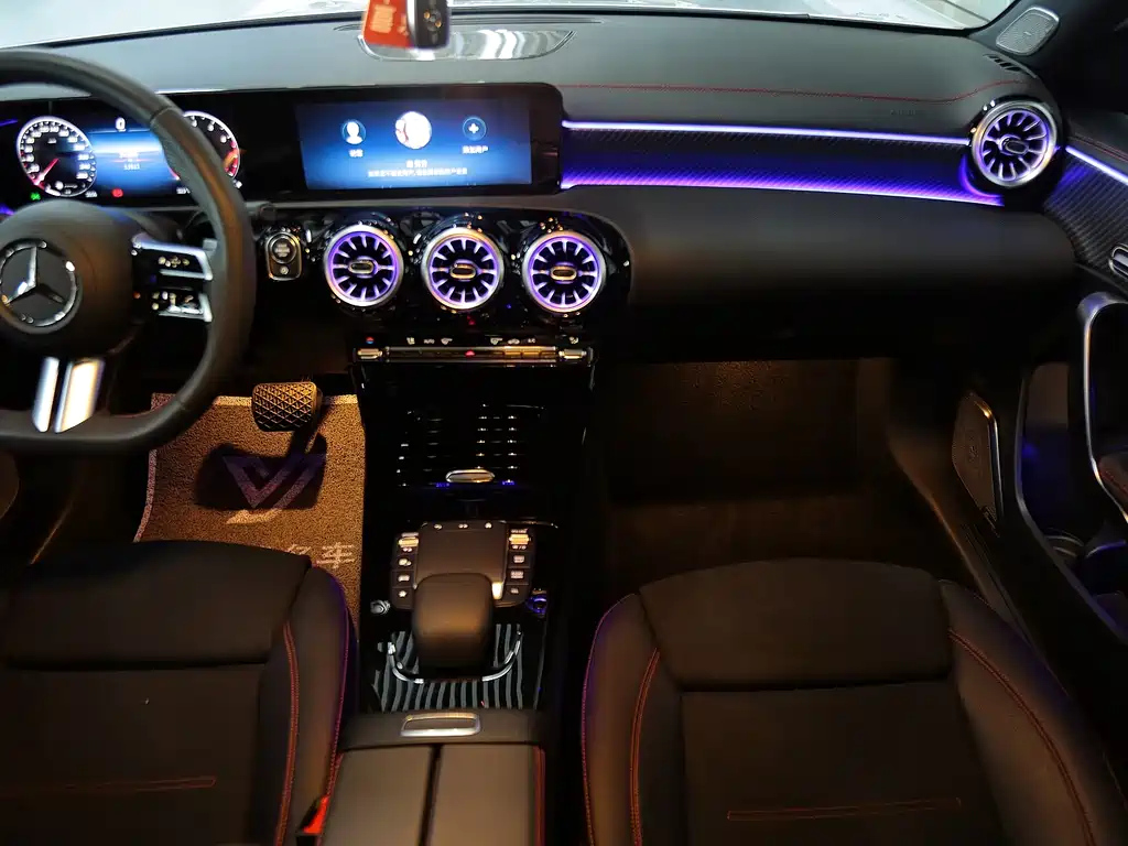 MERCEDES BENZ A-CLASS 2024