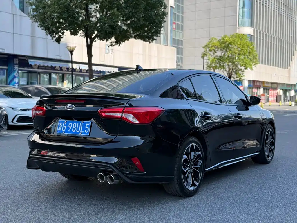 FORD FOCUS 2020