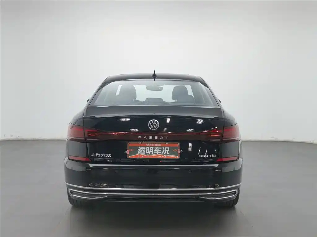 VOLKSWAGEN PASSAT 2023