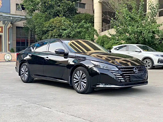 NISSAN TEANA 2023