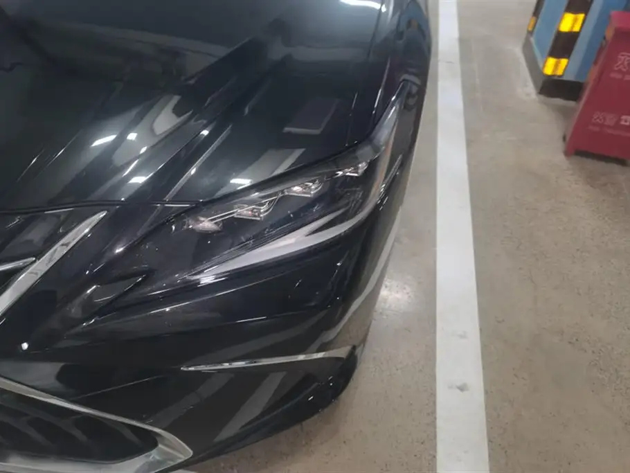 LEXUS ES 2022