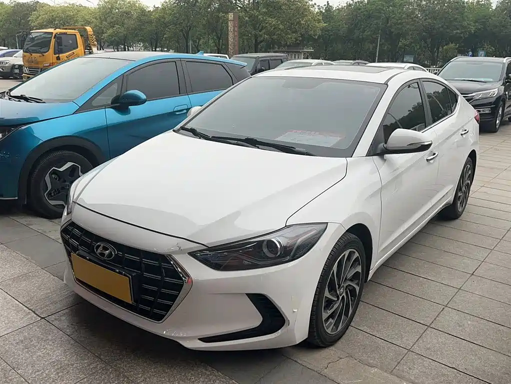 HYUNDAI ELANTRA 2020