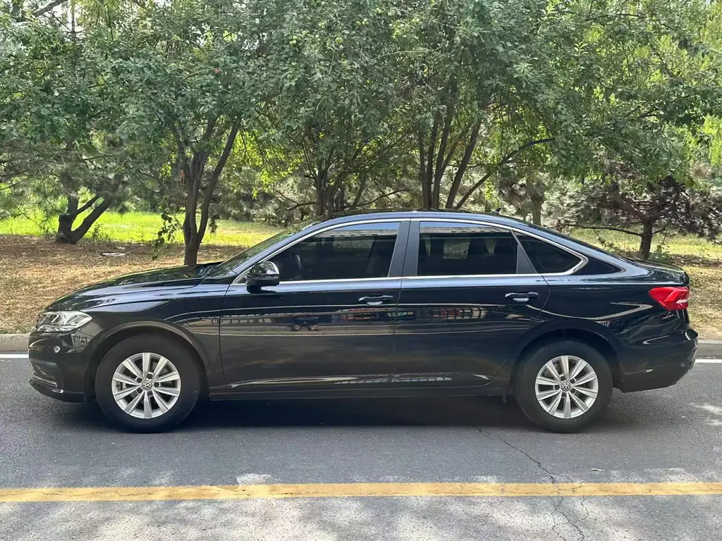 VOLKSWAGEN LAVIDA 2019