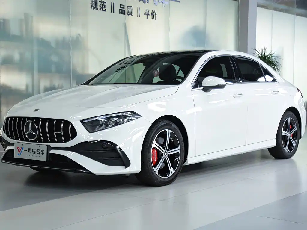MERCEDES BENZ A-CLASS 2024
